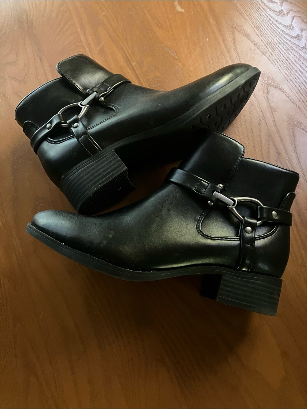 White Mountain Granby Black Ankle Booties with Decorative Buckle Accents size 6M